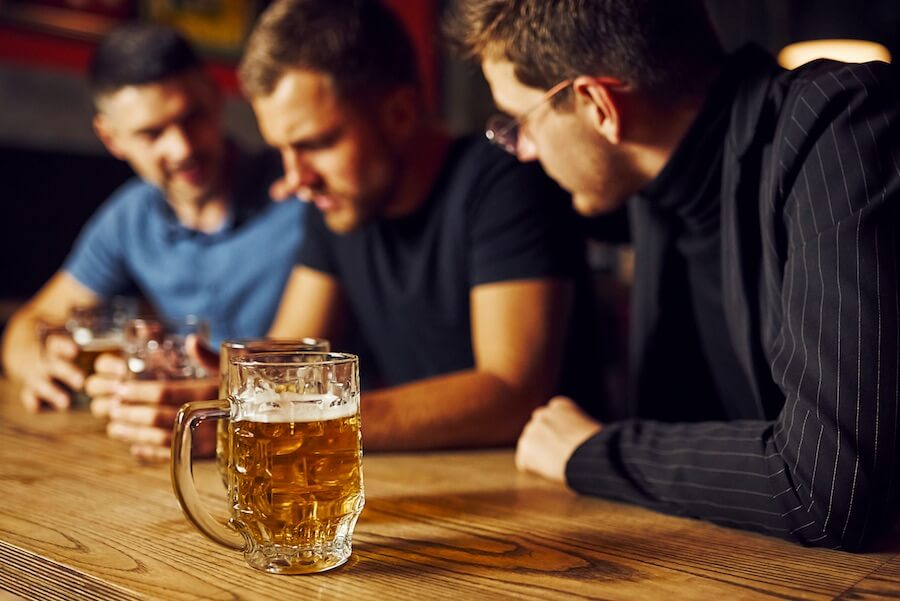 Zuneigung kommt meist nur durch Freunde